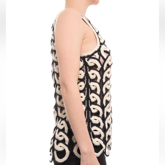 Chloe circular crochet tank top L - Picture 2 of 6